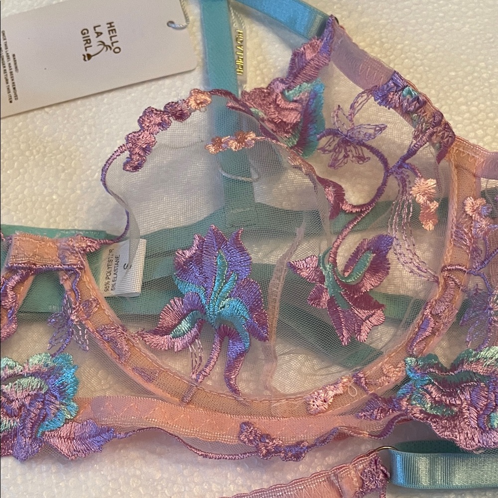 NWT La girl Elegant Floral Lace Bra Set - Pastel Pink /lavender /teal size S - Picture 3 of 13